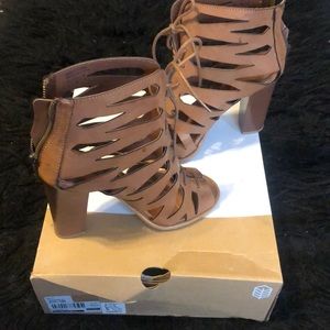 BEAUTIFUL Strappy  Heels